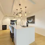 Triplex Penthouse In City Centre
