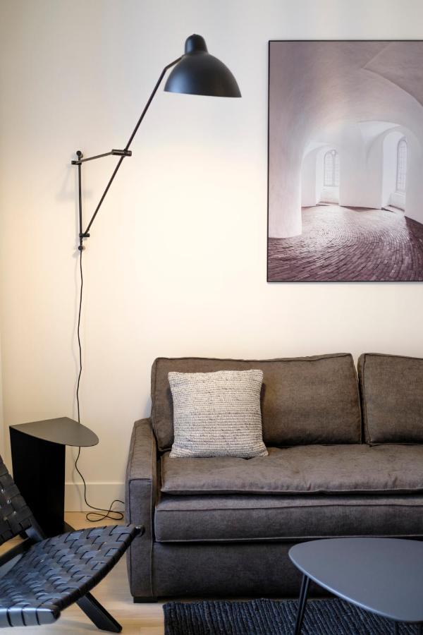 Fabulous In Chatelain Area Lejlighed