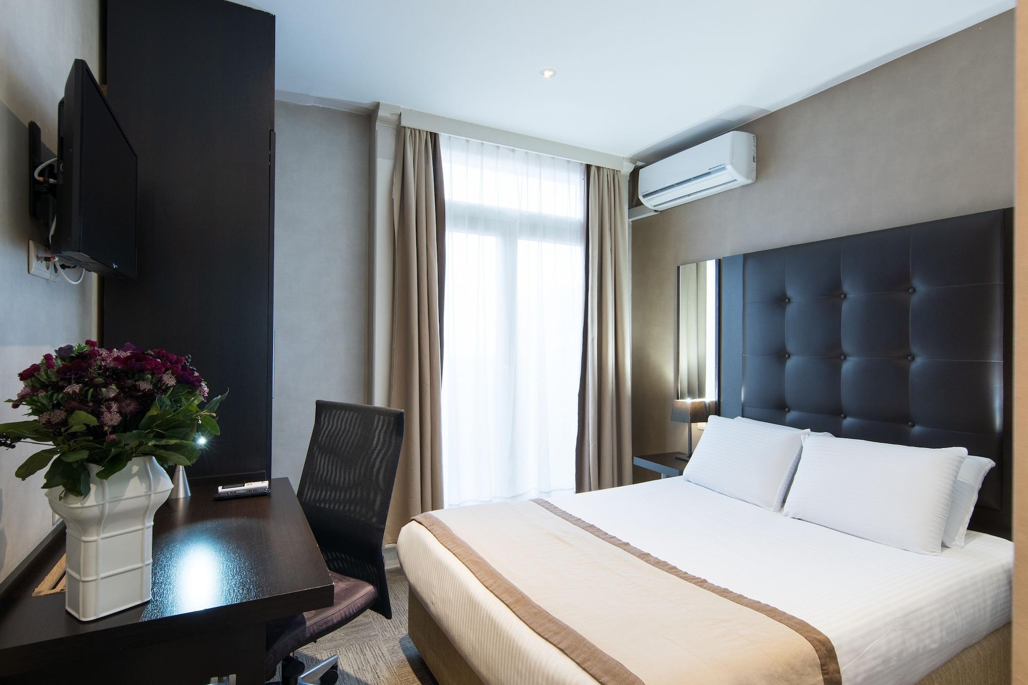 Chambord Hotel