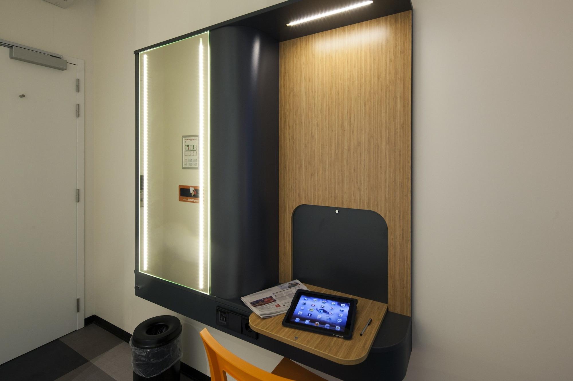 Easyhotel Centre 3* Bruxelles