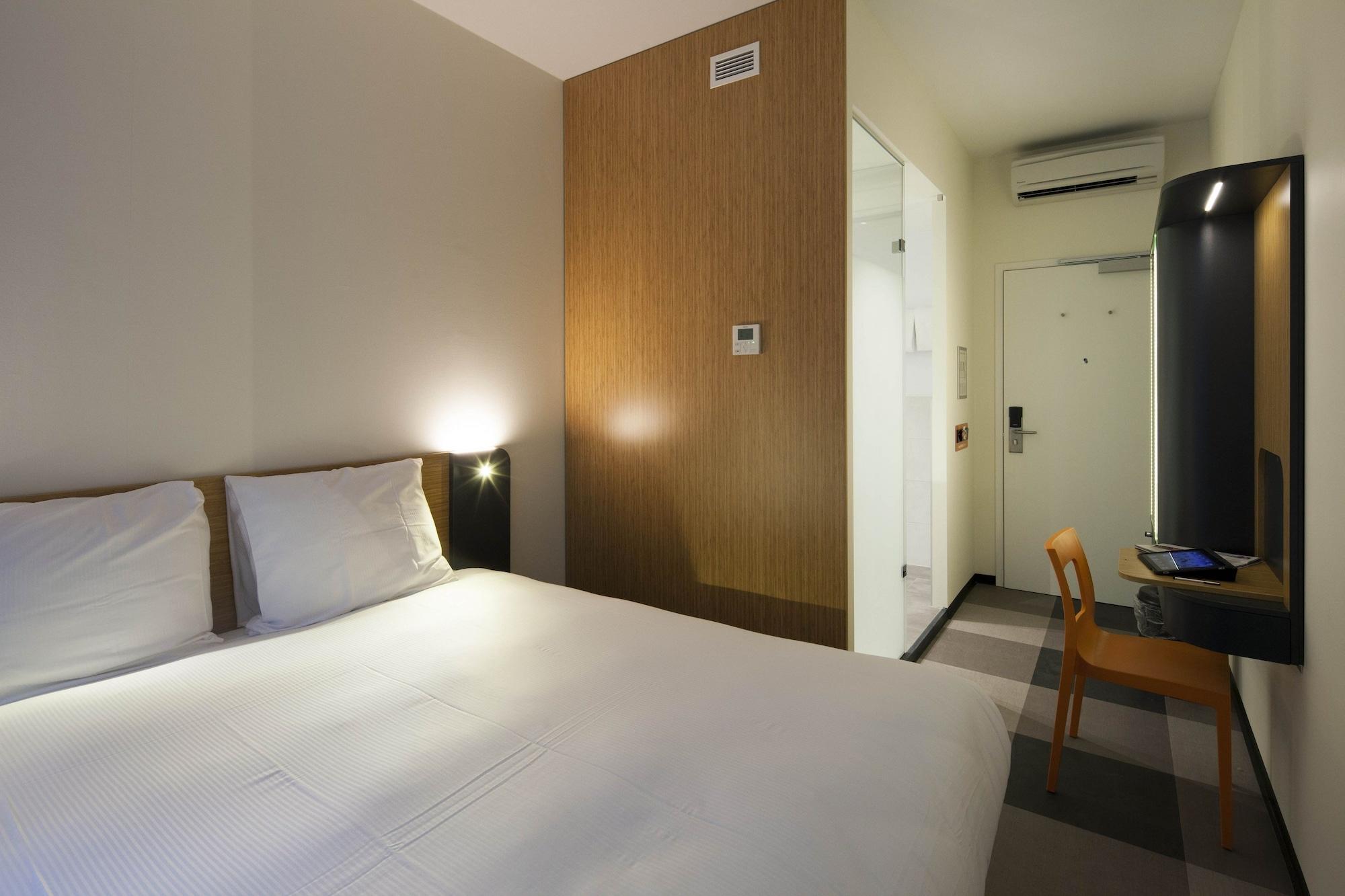 Hotel Easyhotel Centre