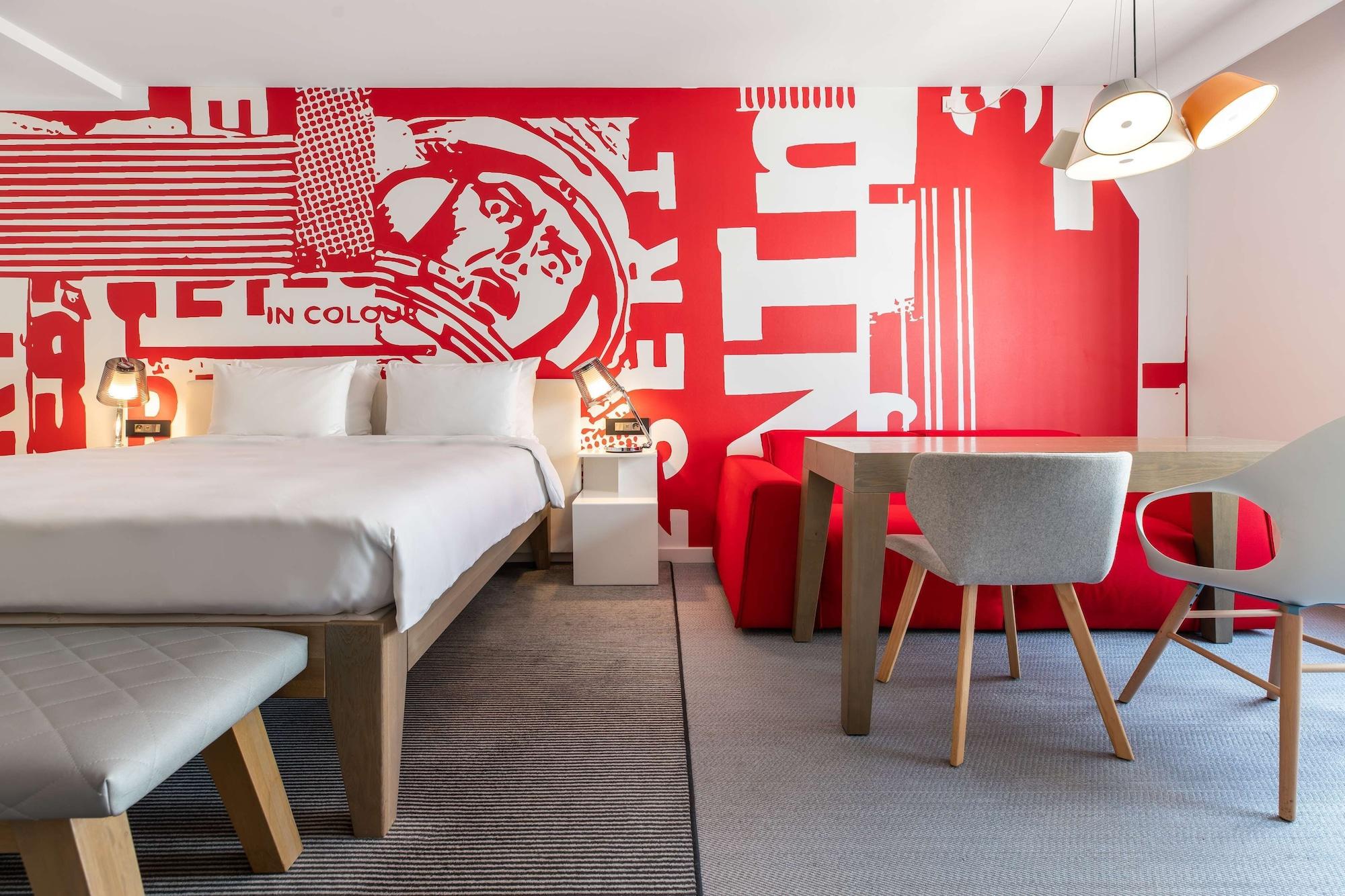 Hotel Radisson Red