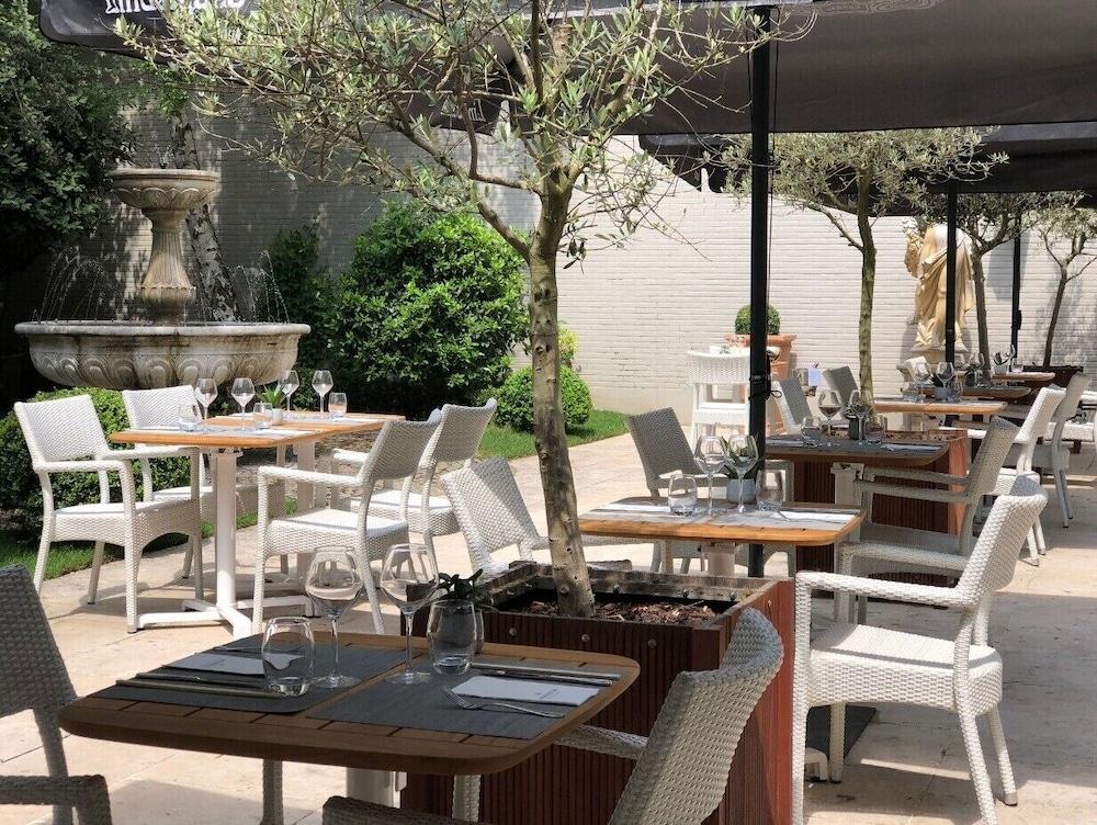 Hotel Barsey By Warwick 4*