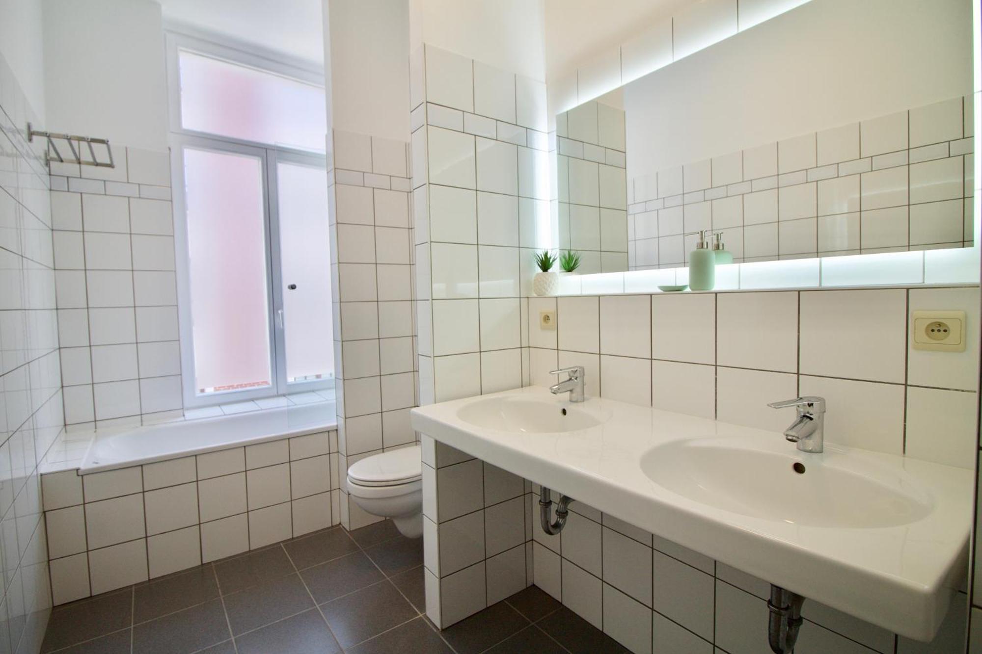 Heart Of Grand Place - Stunning 3br Triplex *