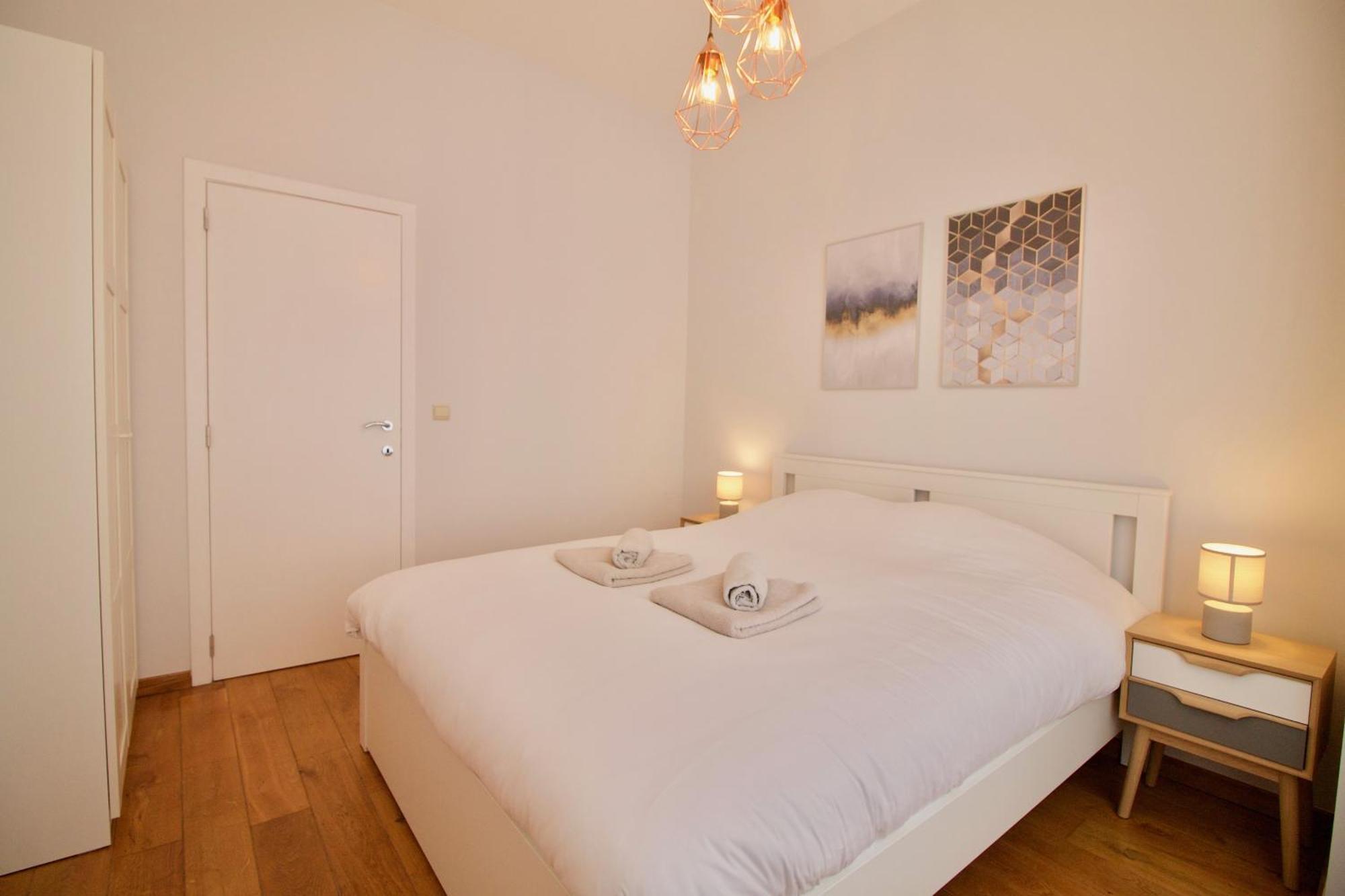 Heart Of Grand Place - Stunning 3br Triplex