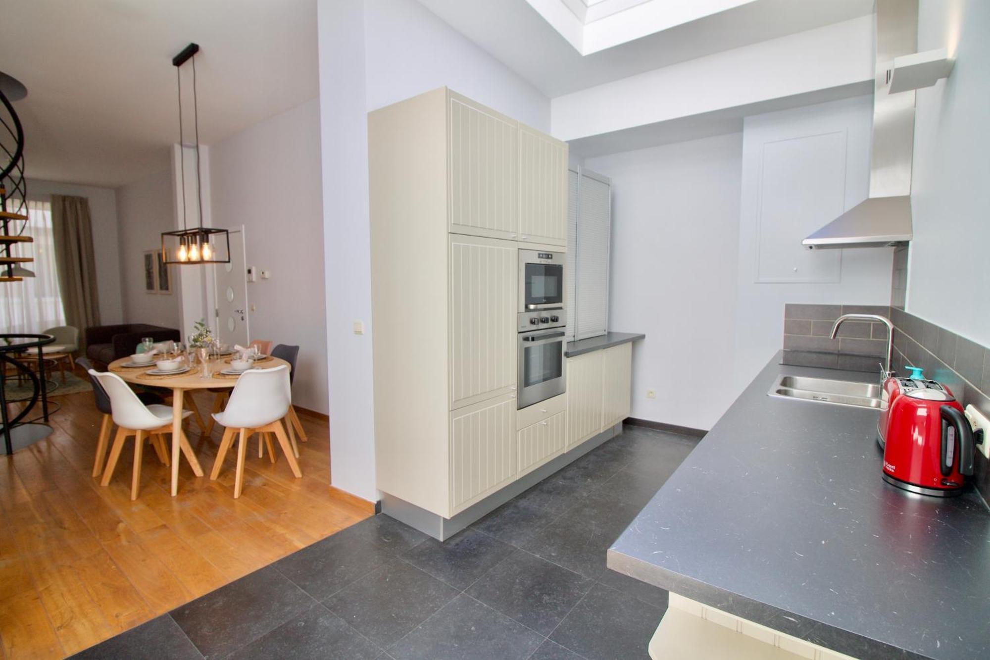 Heart Of Grand Place - Stunning 3br Triplex Brussel