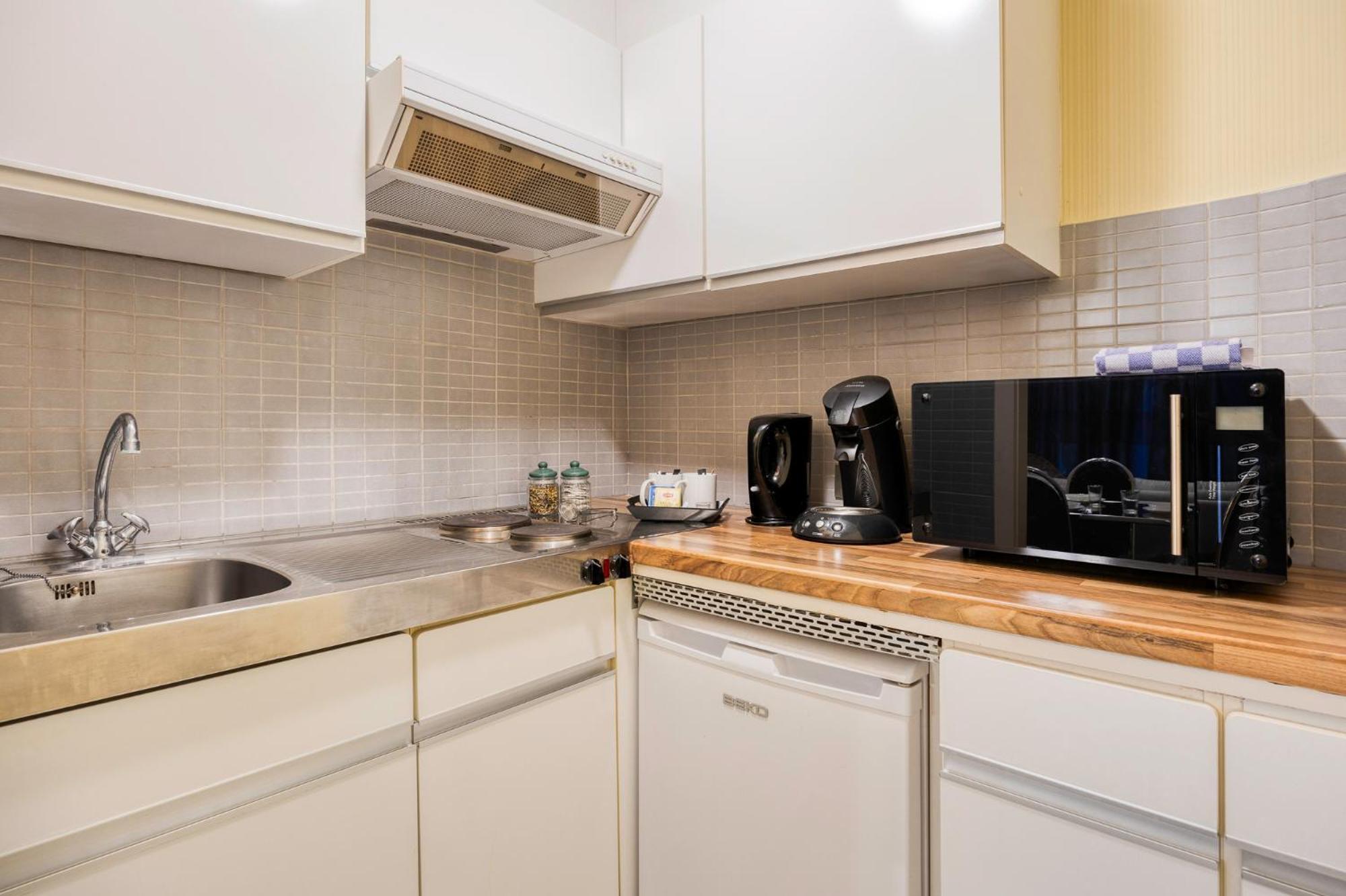 Hotel First Euroflat 4*