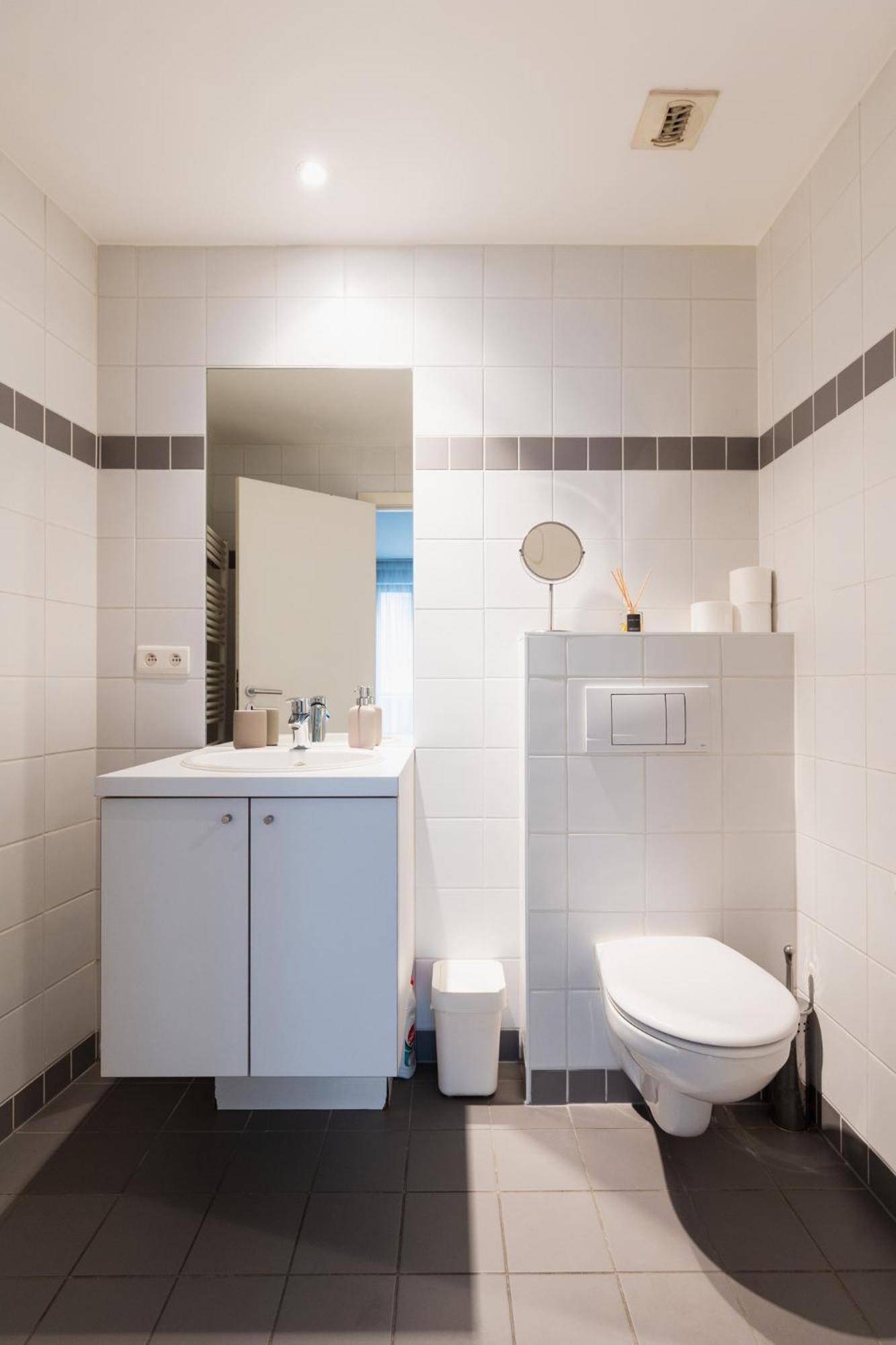 Spacious In Modern