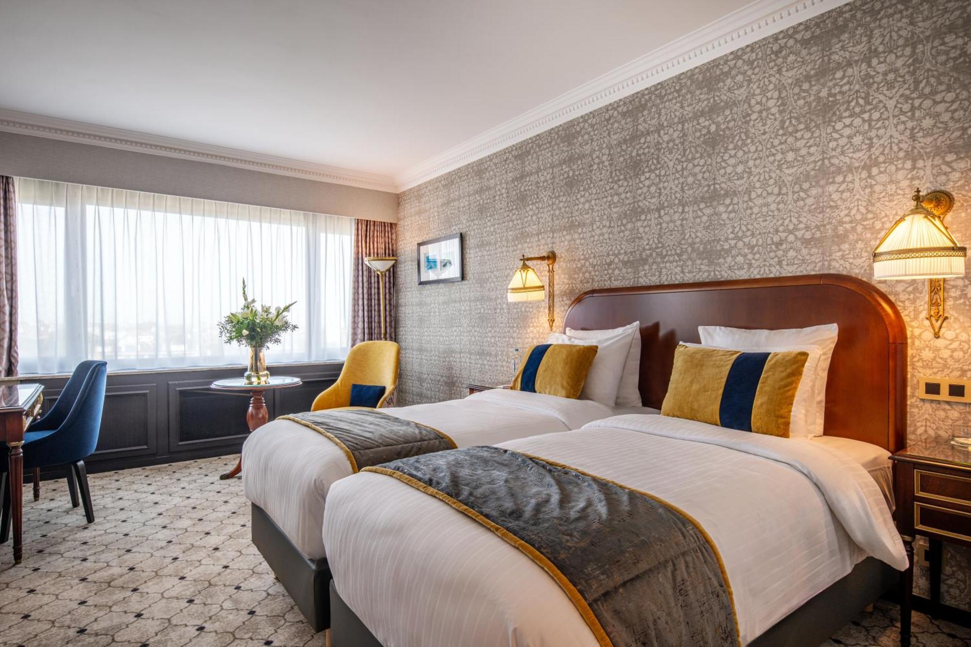 Hotel Barsey By Warwick 4*