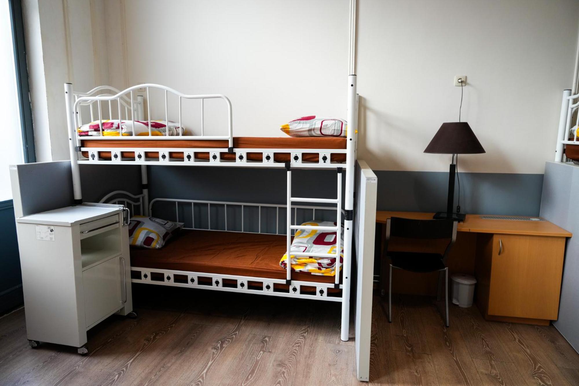 Hostel Your Midi Station