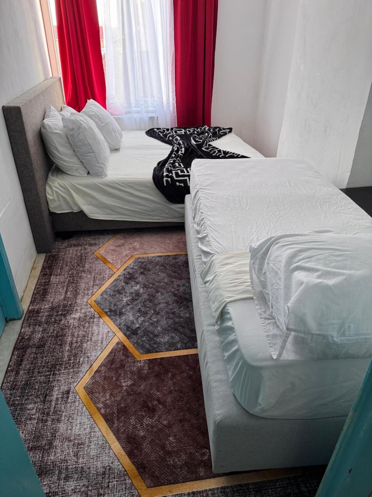 Appartement Confort Gare De L'ouest, Troisiemes Etages Bruxelles