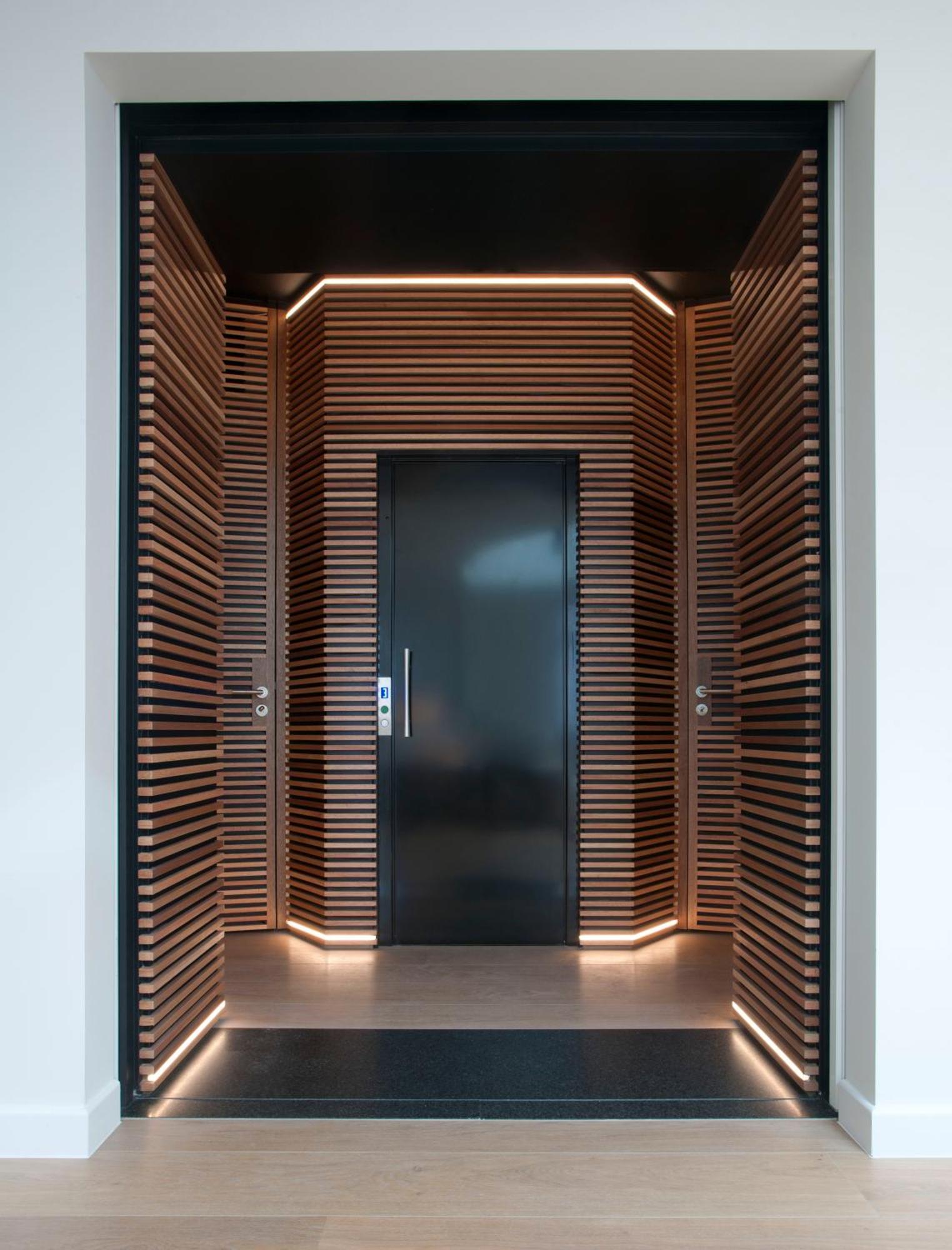 Triplex Penthouse In Centre *
