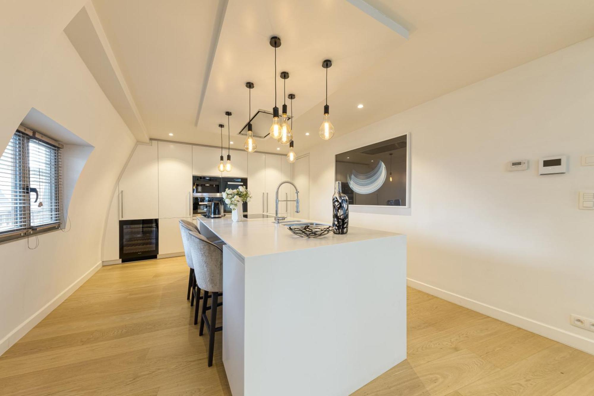 Triplex Penthouse In Centre *