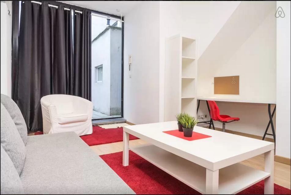Apartment Central Red