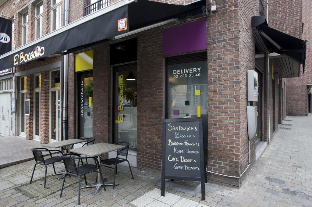 Easyhotel Centre Hotel 3*
