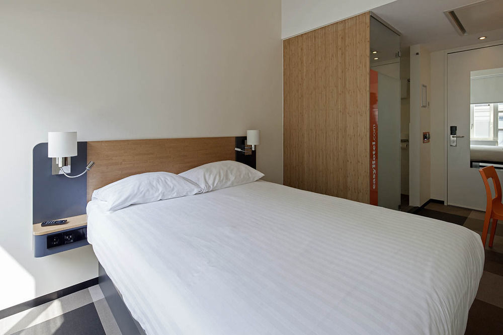 Hotel Easyhotel Centre 3*