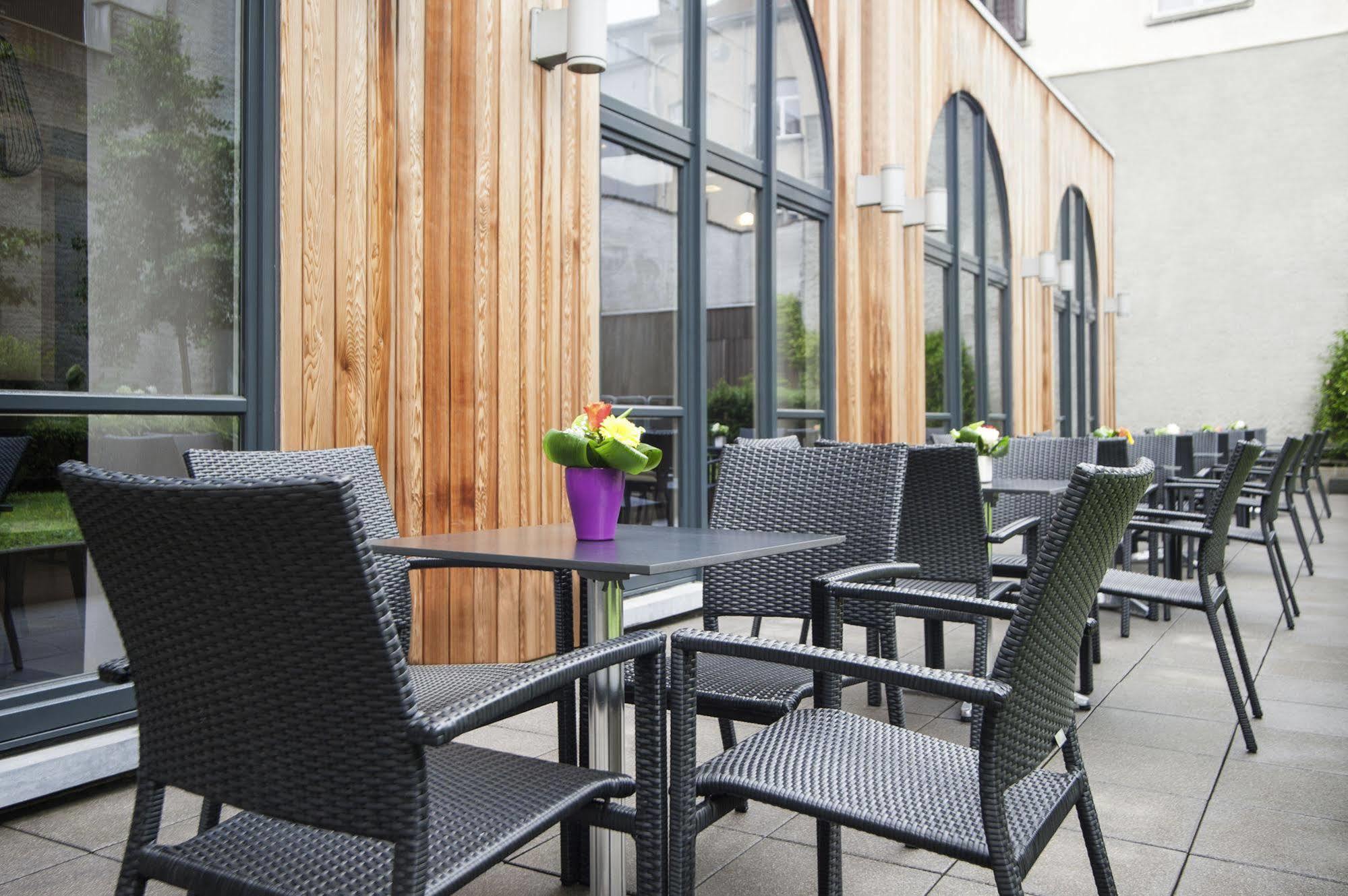 Novotel Centre Midi 4*