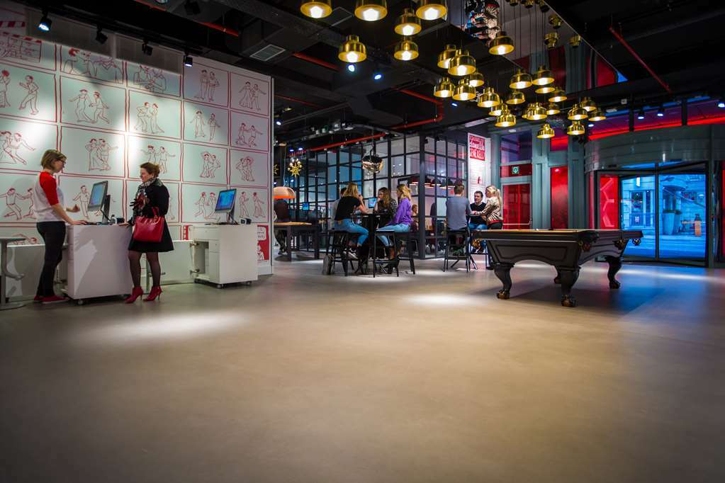 Hotel Radisson Red 4*