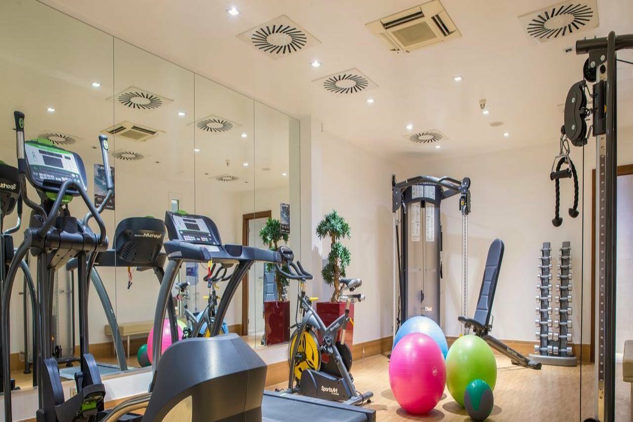 Hotel Radisson Red 4*