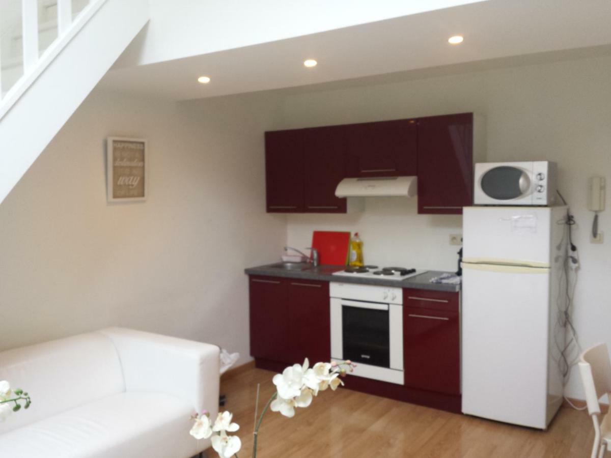 Central Red Apartment Brussels