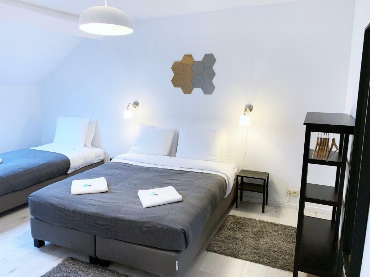 Hive Midi Center Guest house 3*