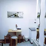 A Private Room With Share The Bathroom