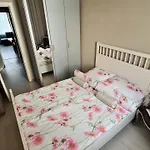 Classy Apartment At European Quarter