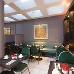 Hotel Villa Royale