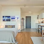 Magnifique Studio Avec Balcon A Deux Pas De La Grand-Place