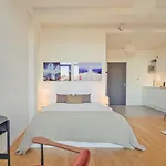Magnifique Studio Avec Balcon A Deux Pas De La Grand-Place
