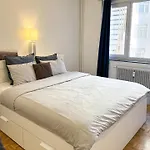 Cosy Two Bedroom Apartment In Brussels