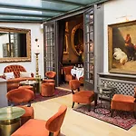 Hotel Manos Premier