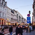 Magnifique Appartement - Quartier Louise!