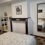Brussels Bed & Blockchain Private Rooms With Shared Bathroom