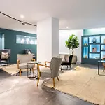 Hotel Louise