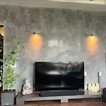 Cosy And Modern 2 Bedroom Apartment In Brussels