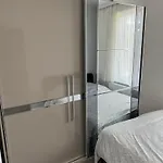 Simpleroom