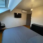 House 3 Rooms