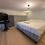 Self Check In Studio For 2 In Center Of Ixelles