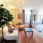Dodo Guest House