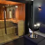 Chambre Avec Jacuzzi Sauna Privatif