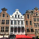Historical Brussels Grand-Place