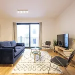 Fabulous Housings 2 Steps From Cee