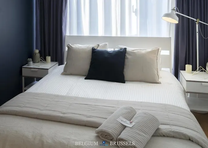 Chic Room With Bathroom - Terrace & Free Parking