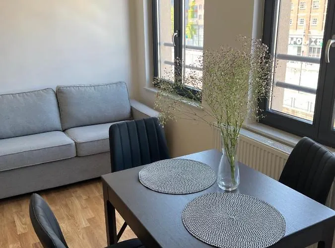 Cosy Appartement With Canal View