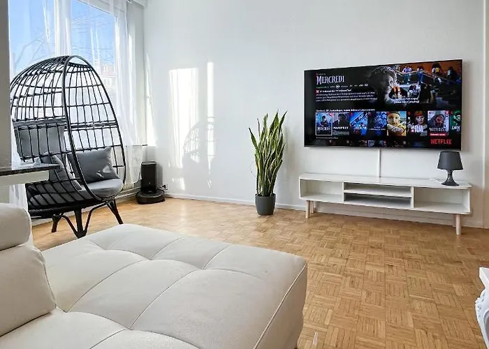Cosy Two Bedroom Apartment In Brussels