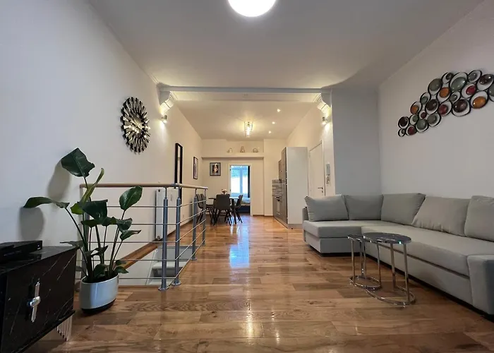 Design Europarlament Apartment With Private Terrace
