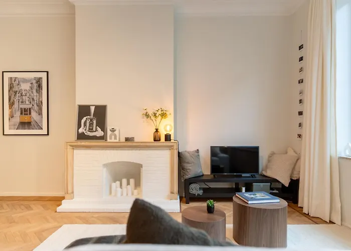 Magnifique Appartement - Quartier Louise!
