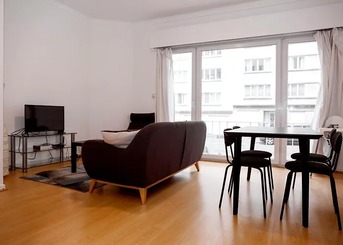 Appartement, Deux Chambres Au Pied Du Metro Montgomery