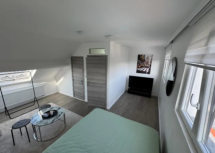 Qozyroom